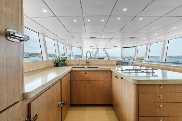 UGLY BETTY  86ft Circa Marine Yacht For Sale