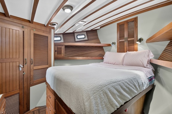 Kadey-Krogen 42 Yacht For Sale