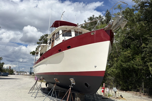 Kadey-Krogen 42 Yacht For Sale