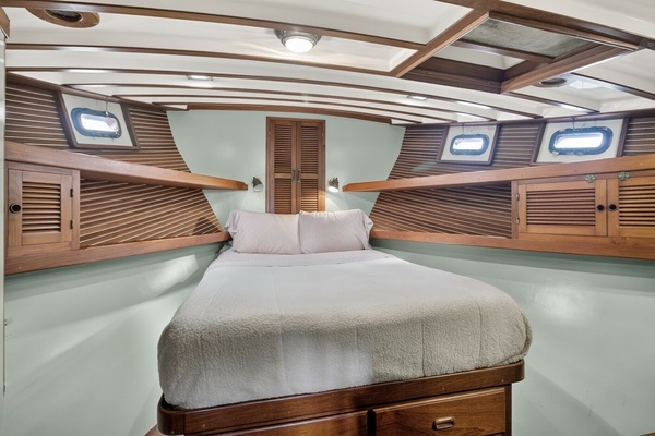 Kadey-Krogen 42 Yacht For Sale