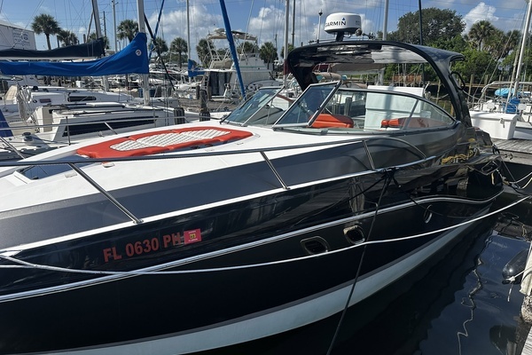 Photo of the 2012 Rinker 310 Express Cruiser "NATALY"