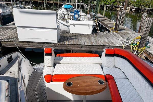NATALY 31ft Rinker Yacht For Sale