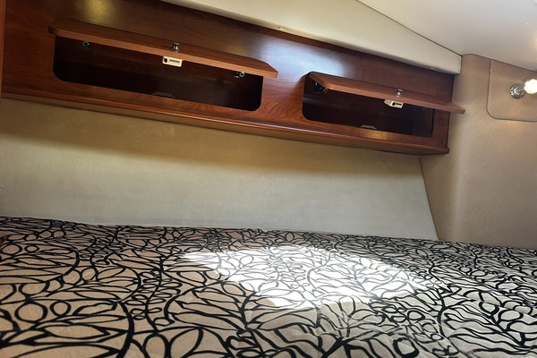 NATALY 31ft Rinker Yacht For Sale