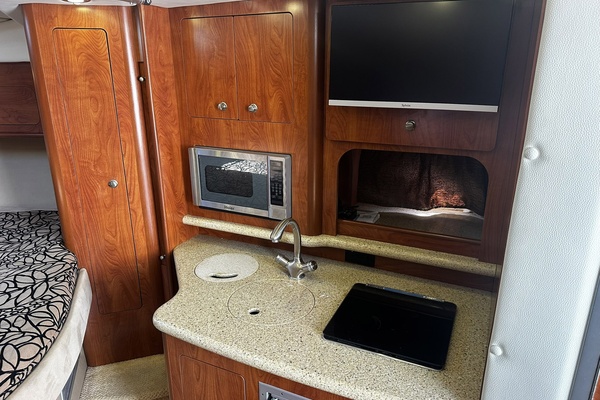NATALY 31ft Rinker Yacht For Sale