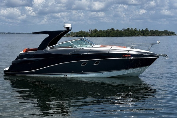 Photo of the 2012 Rinker 310 Express Cruiser "NATALY"