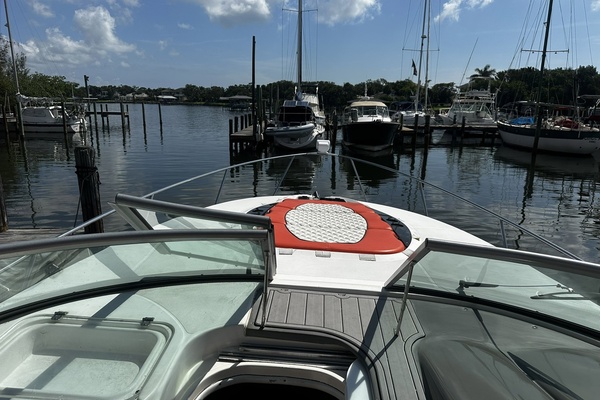 NATALY 31ft Rinker Yacht For Sale