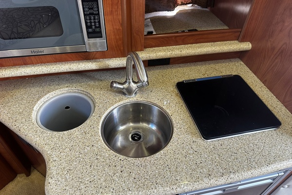 NATALY 31ft Rinker Yacht For Sale