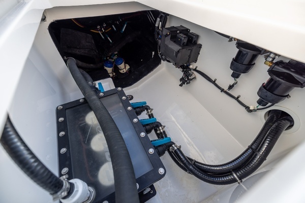 Front Runner 37 Catamaran Yacht For Sale
