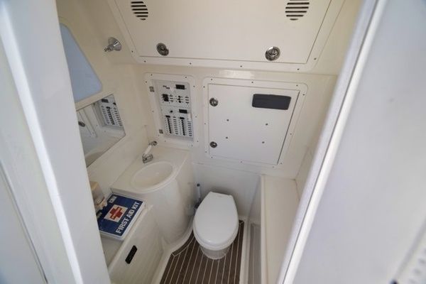 39ft SeaVee Yacht For Sale
