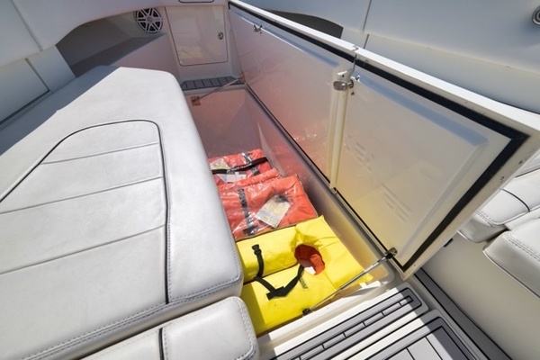 39ft SeaVee Yacht For Sale