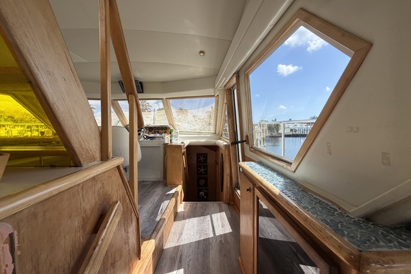 ODYSSEY 53ft Navigator Yacht For Sale