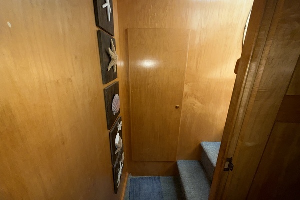 Navigator 5300 Yacht For Sale