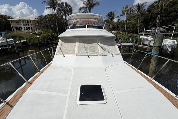 Navigator 5300 Yacht For Sale