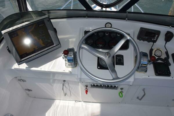 Edson Helm Wheel, Morse Single Lever Controls, Compass