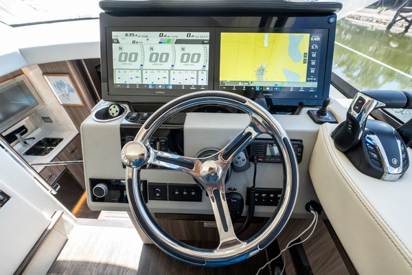42ft Regal Yacht For Sale