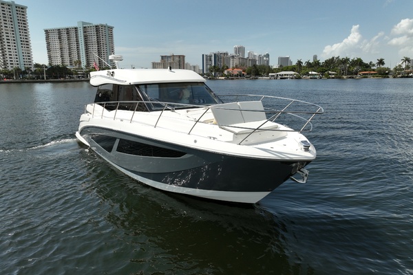42ft Regal Yacht For Sale