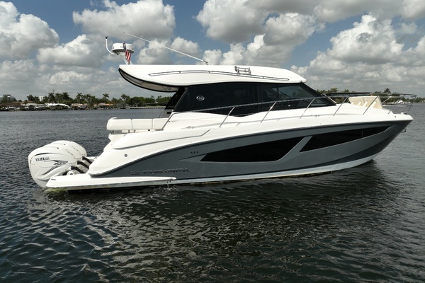 42ft Regal Yacht For Sale