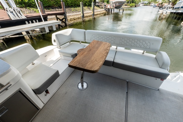 42ft Regal Yacht For Sale