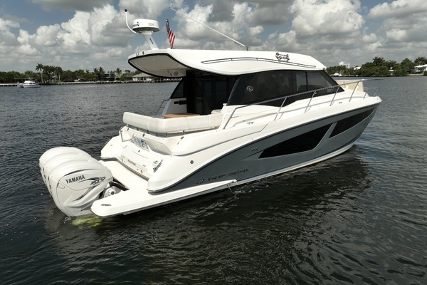 2022 Regal 42