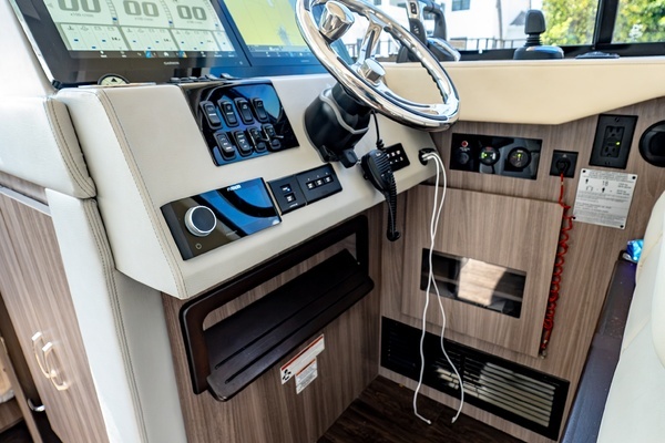 Regal 42 XO Yacht For Sale