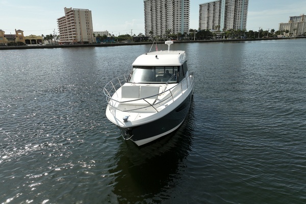 Regal 42 XO Yacht For Sale
