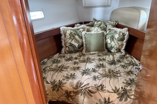Beneteau 373