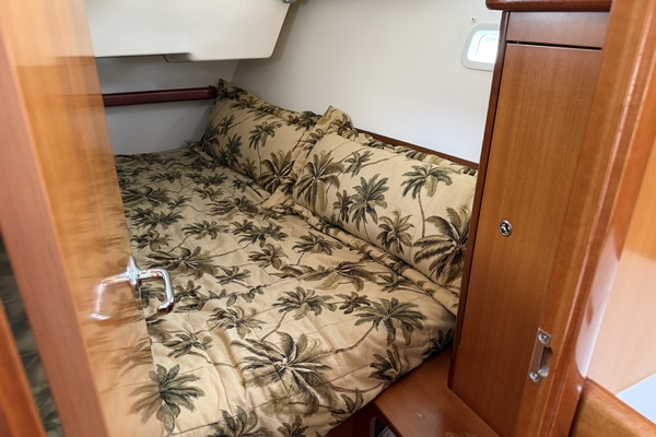 Beneteau 373