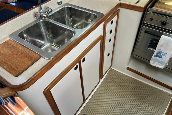 Meeshee 34ft Catalina Yacht For Sale