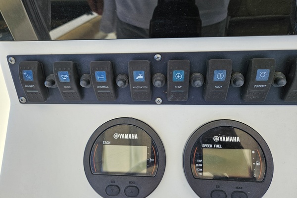 21ft Sea Hunt Yacht For Sale