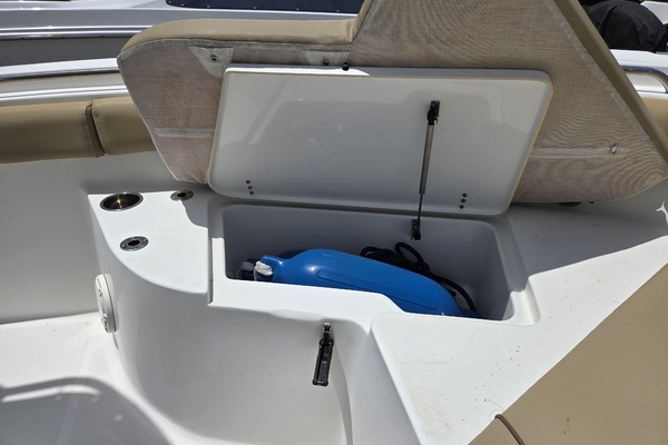 21ft Sea Hunt Yacht For Sale