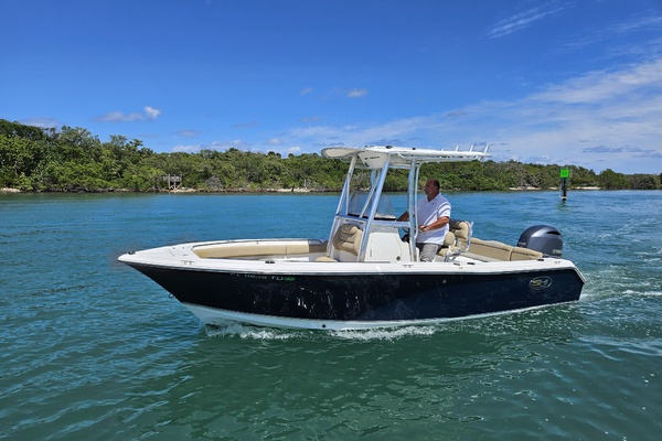 21ft Sea Hunt Yacht For Sale