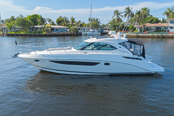 42ft Sea Ray Yacht For Sale