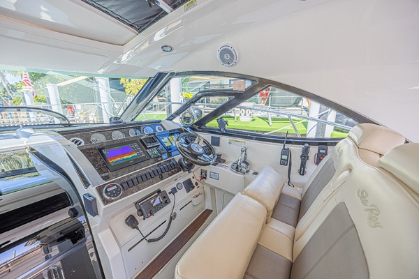 42ft Sea Ray Yacht For Sale