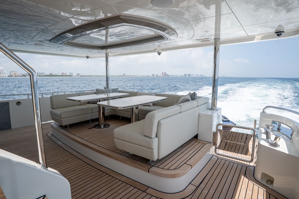 Cool Change  107ft Ocean Alexander Yacht For Sale