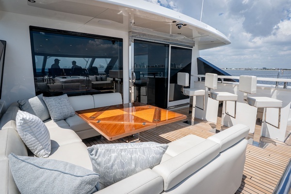 Ocean Alexander 32L Yacht For Sale