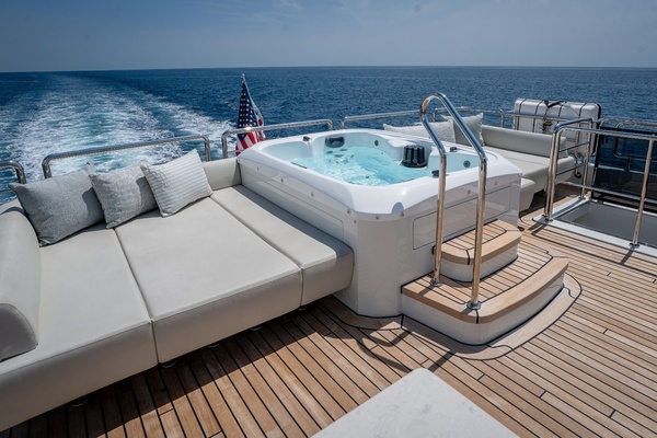 Ocean Alexander 32L Yacht For Sale