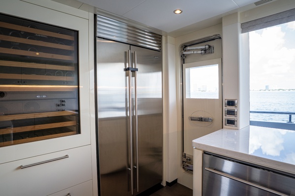 Cool Change  107ft Ocean Alexander Yacht For Sale