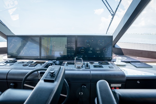 Ocean Alexander 32L Yacht For Sale