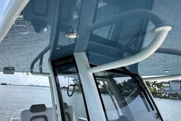 28ft World Cat Yacht For Sale