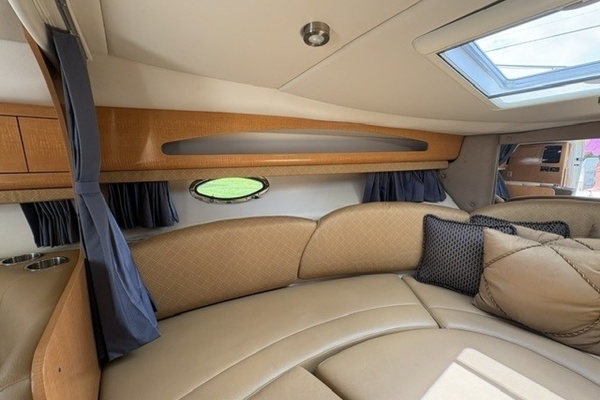 29ft Chaparral Yacht For Sale