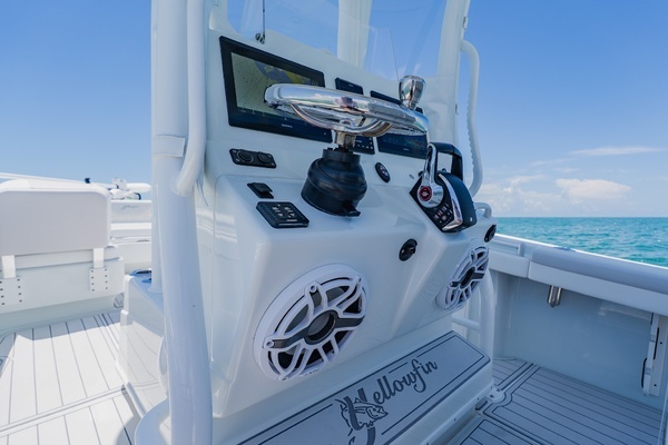 2023 Yellowfin 26