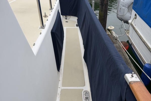 Cthulhu 36ft Monk Yacht For Sale