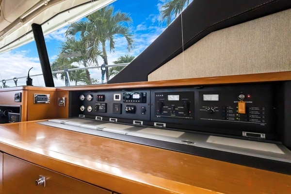 Prestige 60 Yacht For Sale
