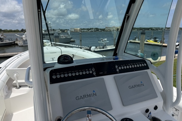 27ft Everglades Yacht For Sale