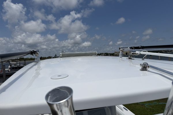 27ft Everglades Yacht For Sale