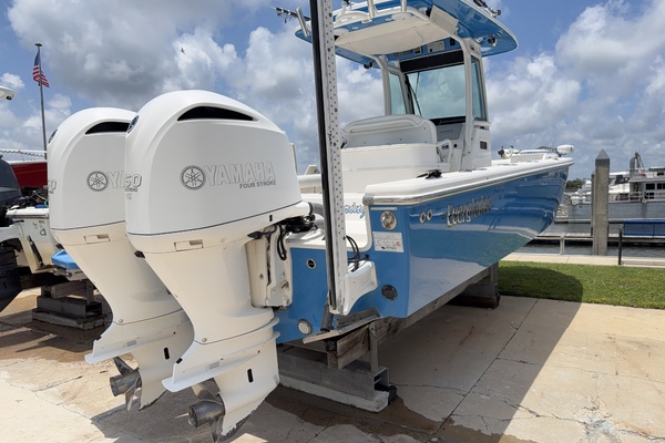 27ft Everglades Yacht For Sale