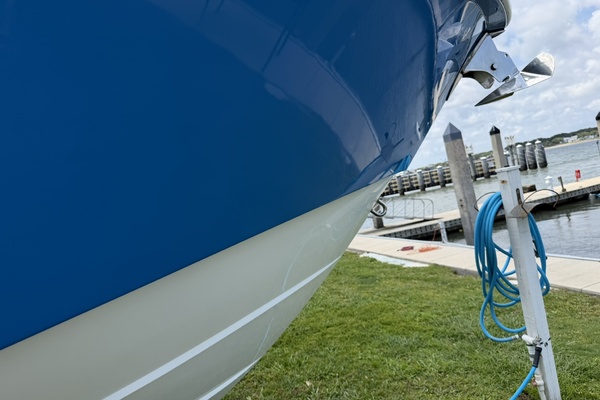 27ft Everglades Yacht For Sale