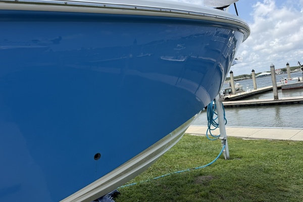 27ft Everglades Yacht For Sale