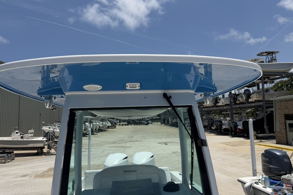 27ft Everglades Yacht For Sale