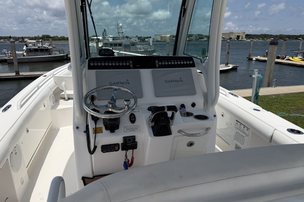27ft Everglades Yacht For Sale
